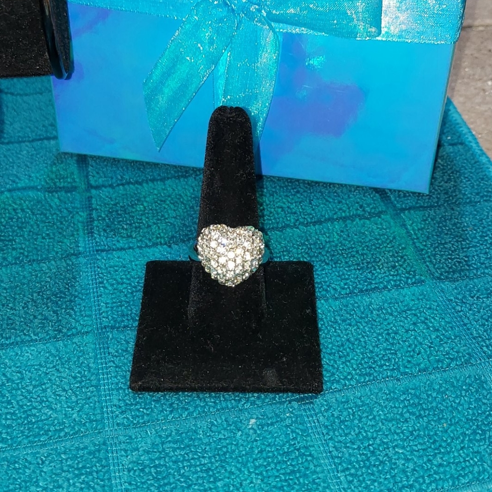 Absolutely stunning DESTINY puffed heart ring 💍
